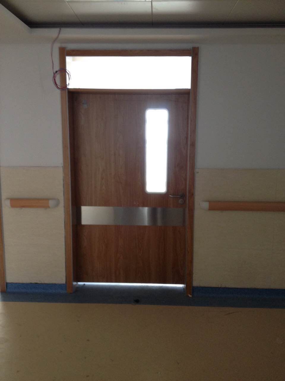 豪森醫(yī)院專(zhuān)用木質(zhì)防火門(mén),醫(yī)院專(zhuān)用防火抗菌板門(mén)